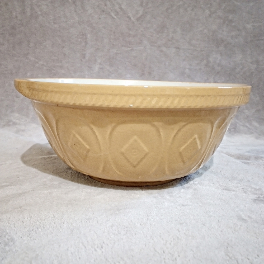 Green's Yellow Ware 11 1/4" Mixing Bowl Made In England